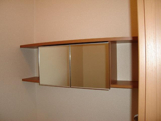 サンキャッスルの収納|トイレ収納