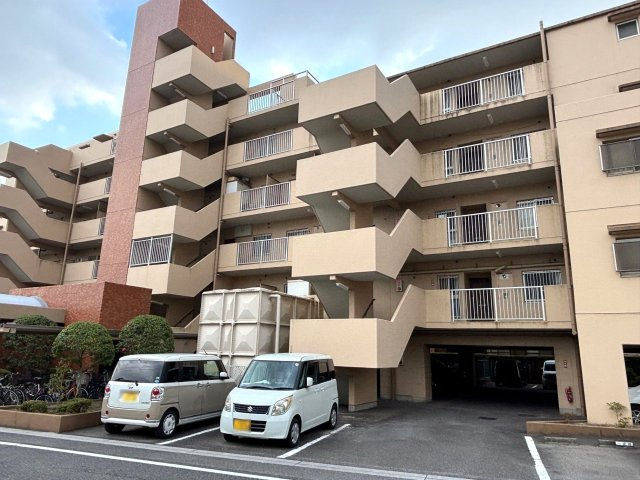 メイツ半田の外観