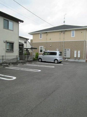 ソレイユの駐車場|カースペースがあります