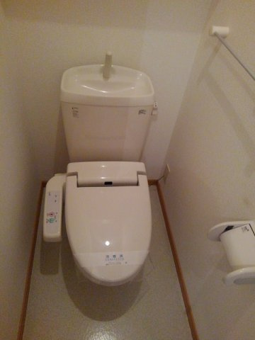 ガーデンハウス　セレノのトイレ|落ち着いた色調のトイレです