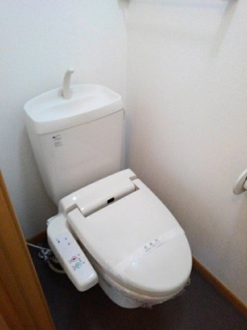 ヴィラ　ルミエ－ルＢのトイレ|シンプルで使いやすいトイレです