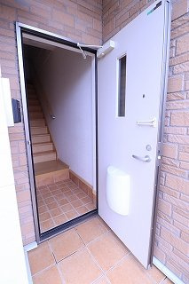 ロング　シーダー　Ｄの玄関|明るい玄関です