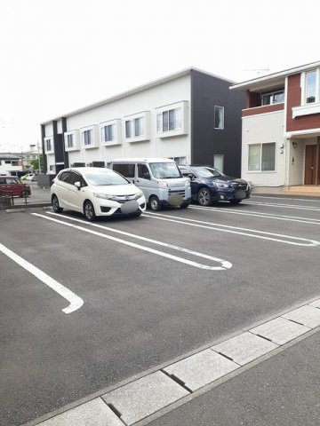 サニー　Ⅱの駐車場|駐車場完備です