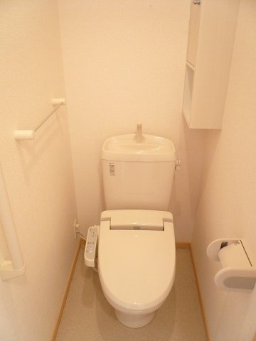 ロング　シーダー　Ｄのトイレ|落ち着いた色調のトイレです