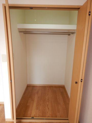 ビバリースクエアBの収納