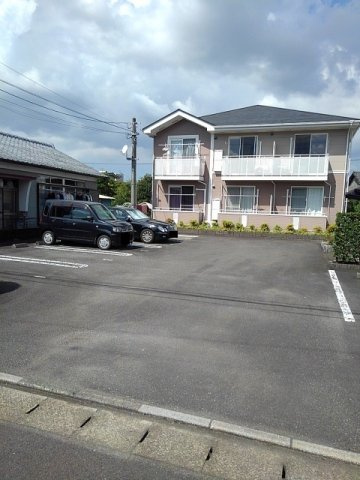 ノ－スヒルの駐車場|駐車場完備です