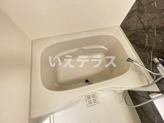ソルテラスＫＯＢＥの浴室