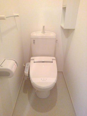 ハッピーメゾン　Ⅱのトイレ|ゆったりとした空間のトイレです