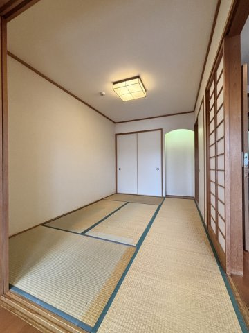サントノーレ高松中央弐番館の和室