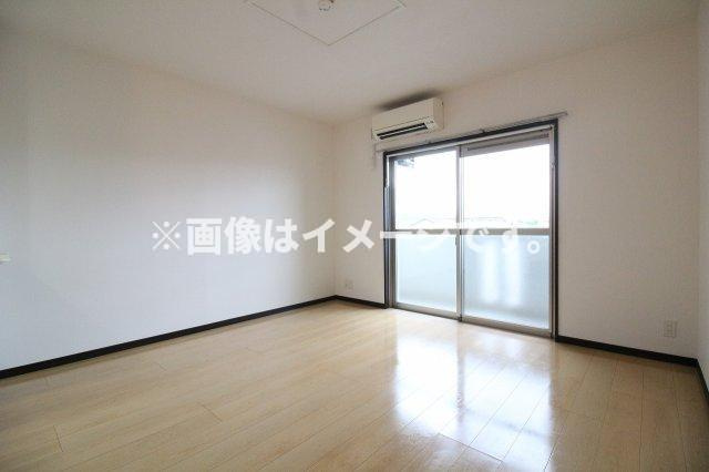 （仮称）都城市中町マンションの居間・リビング|こちらのリビングで趣味の時間をお楽しみください