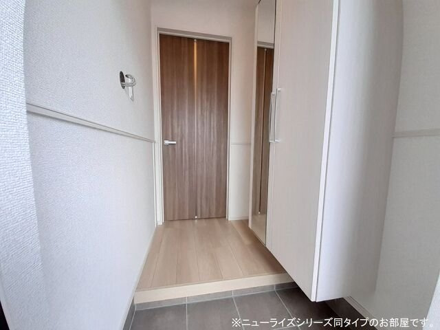 【玄関】 | 弥生桜Ⅱ・Ｂ | 明るい玄関です