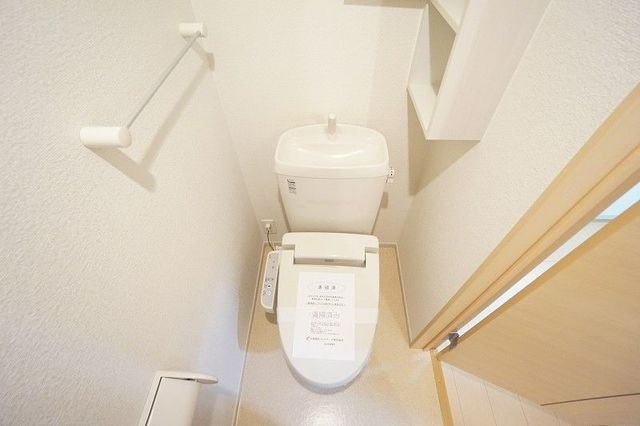 【トイレ】 | ブライト　ヒル | 落ち着いた色調のトイレです