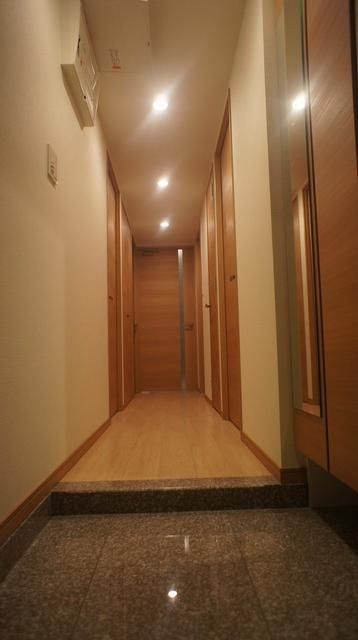 パレステージ綾瀬の玄関