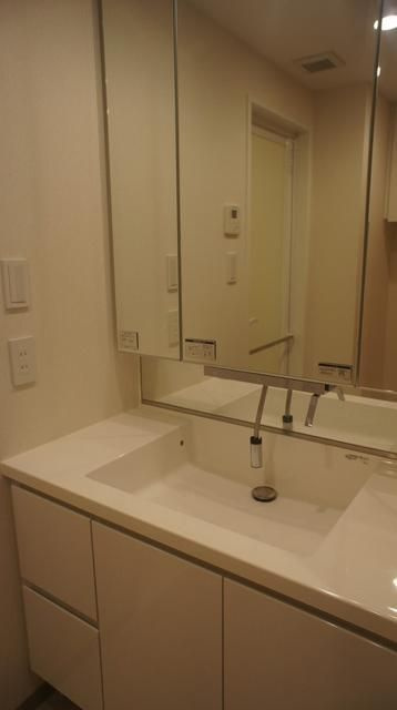 パレステージ綾瀬の洗面所