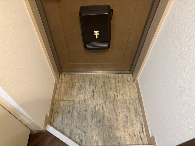 【玄関】