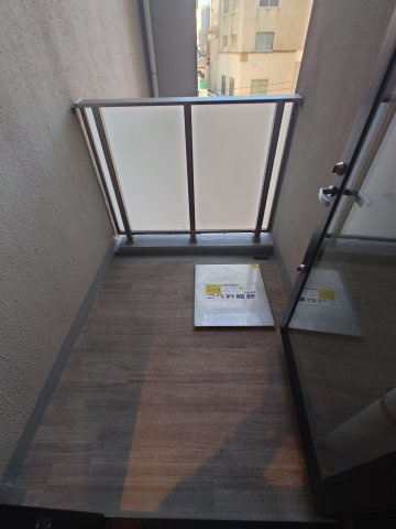 プライムメゾン入谷のバルコニー