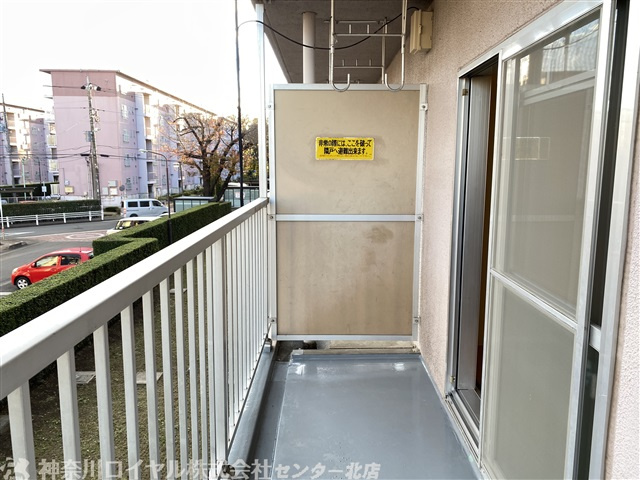 【バルコニー】