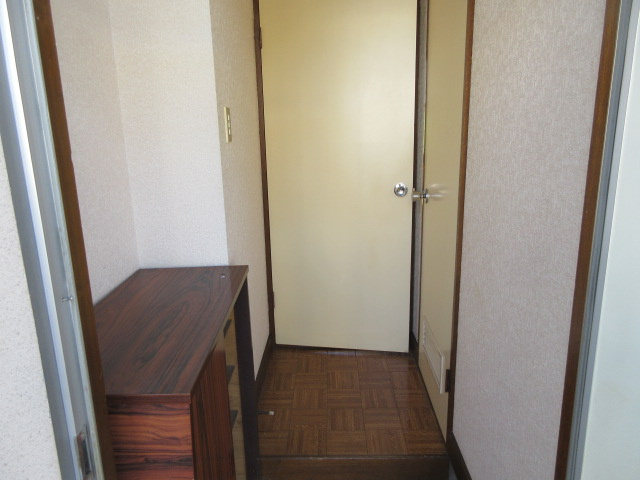 コーポかわしまの玄関