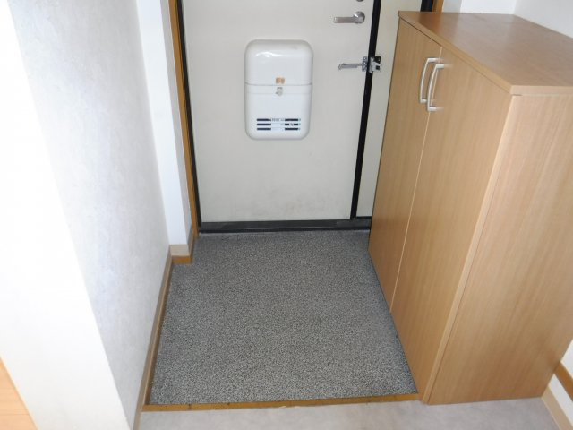 オルメドの玄関|他のお部屋の参考写真となります。