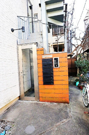piccolo grande門前仲町のエントランス