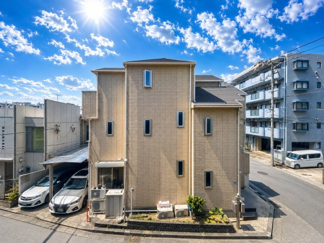 【外観】 | グリーンライン「北山田」中古戸建 | 建物外観を気になさる方へ、見た目の良い物件です