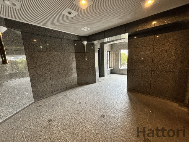 シャトレ千里のロビー
