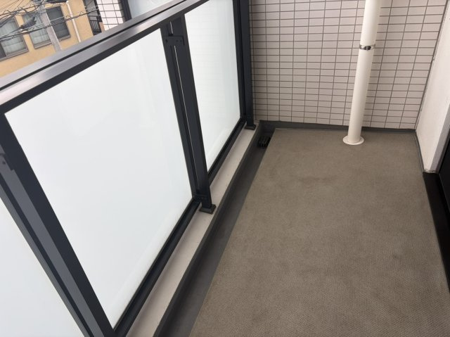 【バルコニー】