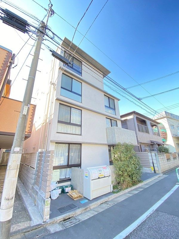 LEGALAND三軒茶屋の外観