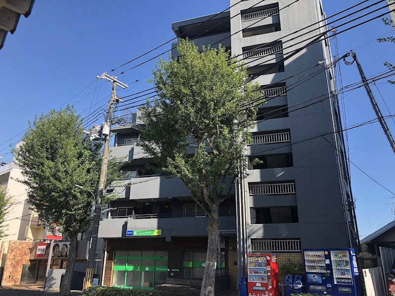六甲北中ビルの外観