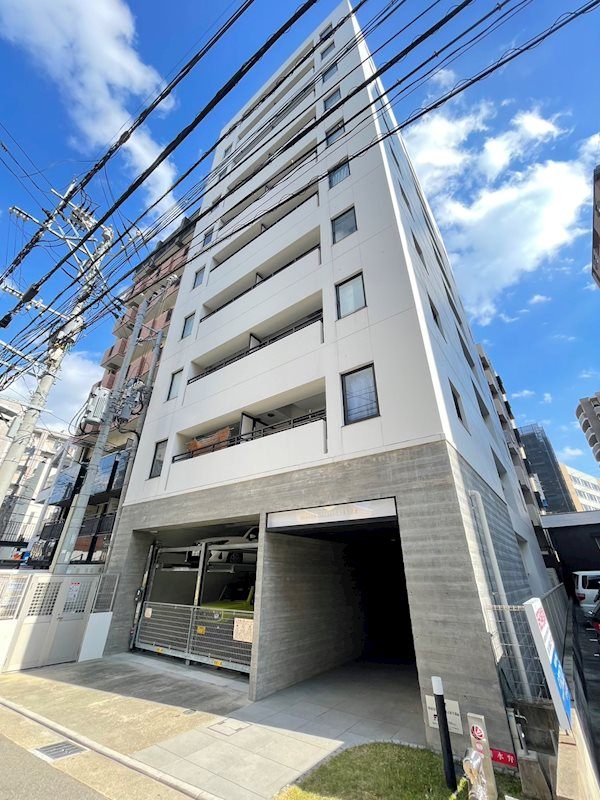 モダンパラッツォ九大医学部前の外観
