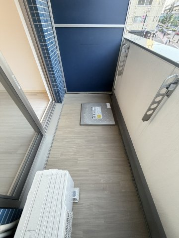 プレサンスOSAKA DOMECITY クロスティのバルコニー