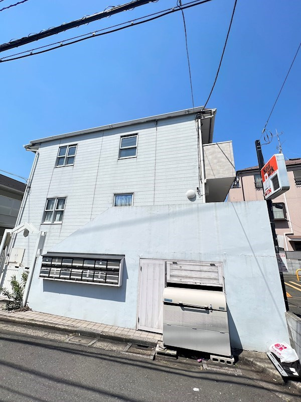 ウイング三軒茶屋の外観