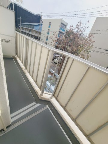 UR武庫川 23号棟のバルコニー