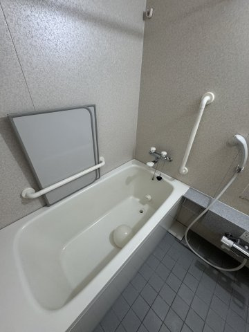 ピフレ新長田の浴室