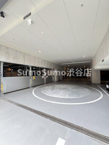 Brillia　ist　池尻大橋の駐車場|駐車場があるので、車を買う予定の方も安心です