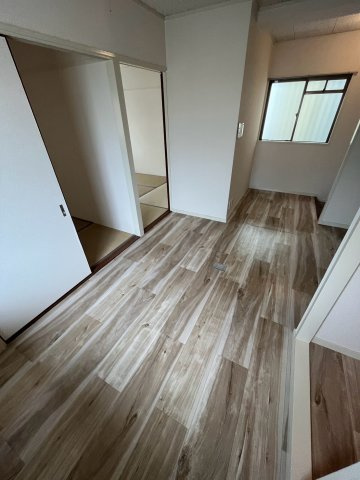 シャルム風見鶏の居間・リビング