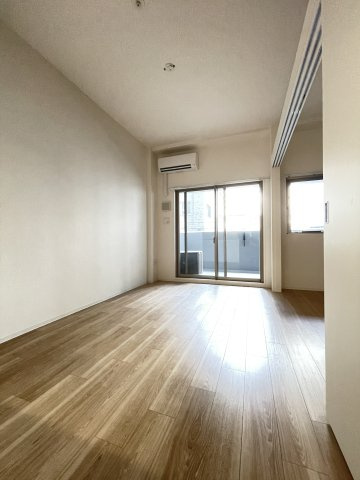 セレニテ神戸駅前アリエの寝室