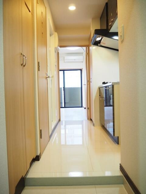 ルーブル神宮前の玄関