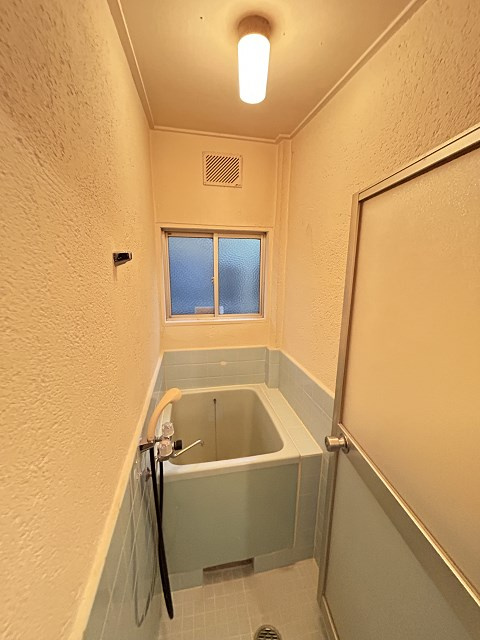 日興マンションの浴室
