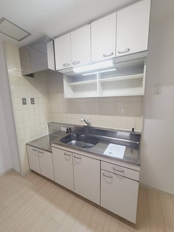 UR武庫川 12号棟のキッチン