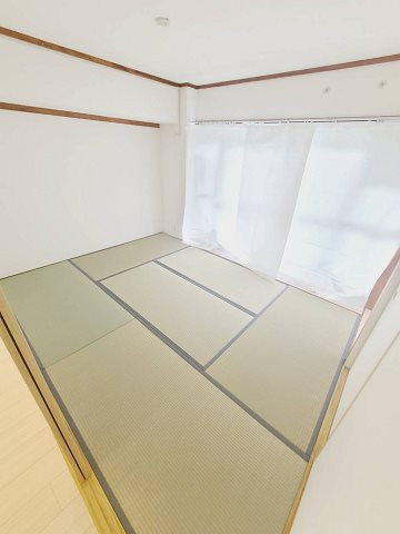 UR武庫川 12号棟の寝室