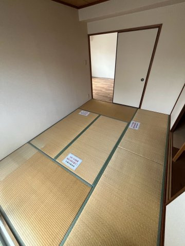 エクセレント西宮北口の和室