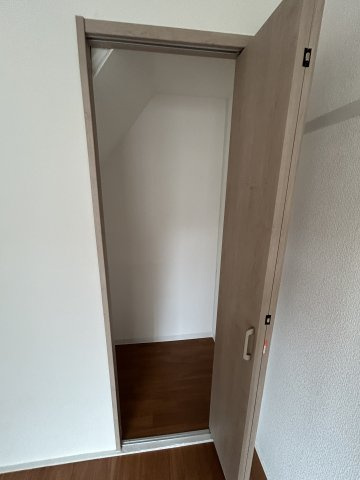 東難波町５丁目テラスハウスの収納