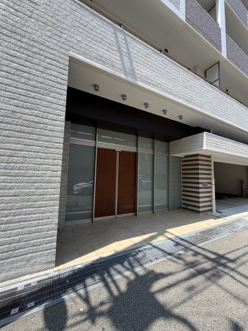 ワコーレ兵庫ステーションフラッツのエントランス