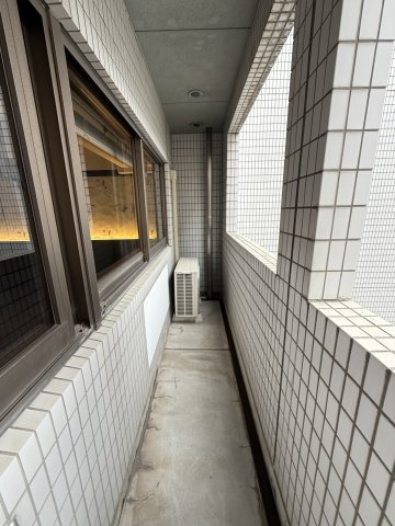 おおきに東心斎橋ビルのバルコニー