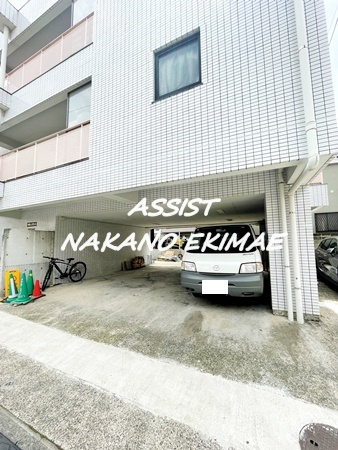 S-residence（エスレジデンス）の駐車場