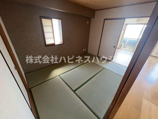 INSURANCE(インシュランス)BLDG.(ビルディング)ⅩⅢ(サーティーン)河原塚の和室