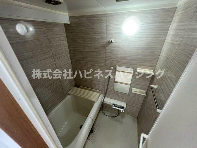 INSURANCE(インシュランス)BLDG.(ビルディング)ⅩⅢ(サーティーン)河原塚の浴室