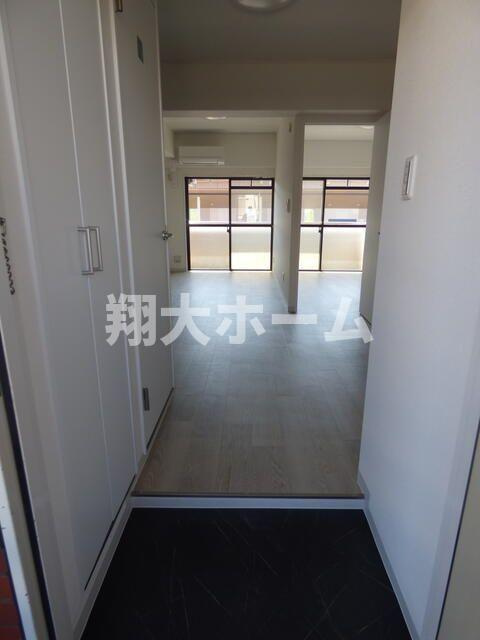 小倉ビルの玄関