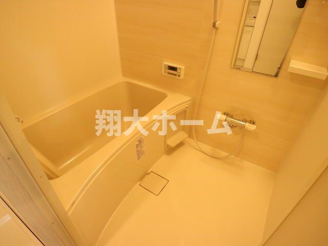 クリエール北綾瀬の浴室
